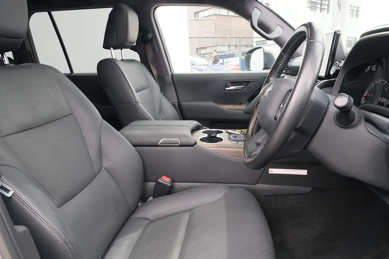 2023 Toyota Landcruiser Gallery Image 14