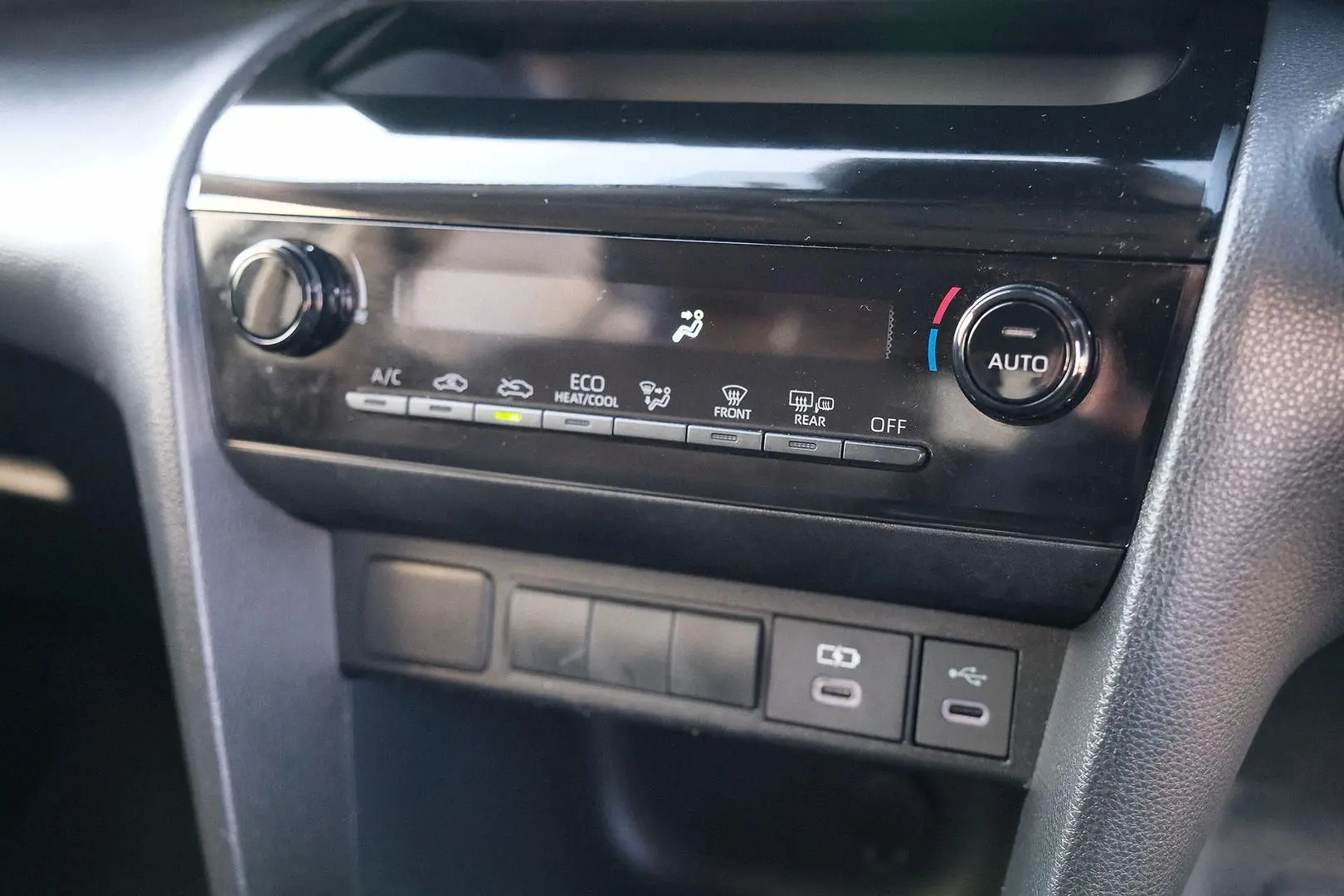2024 Toyota Yaris Cross Gallery Image 19