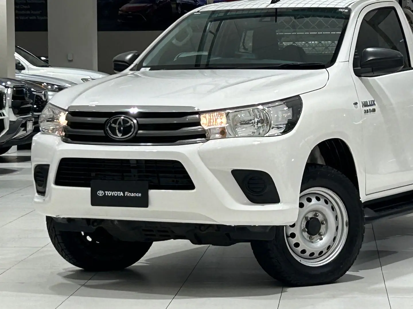 2020 Toyota Hilux Gallery Image 7