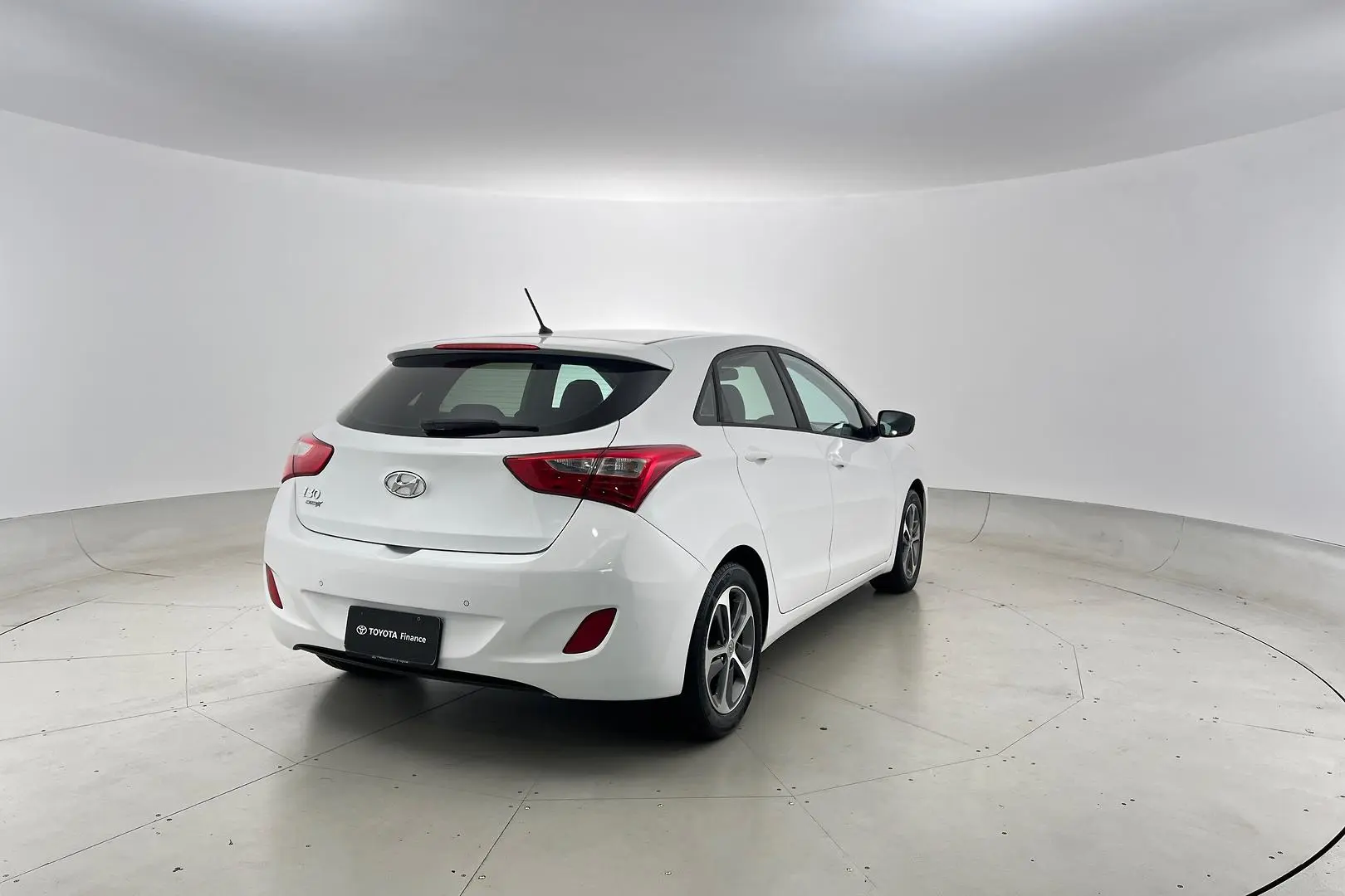 2016 Hyundai i30 Gallery Image 4