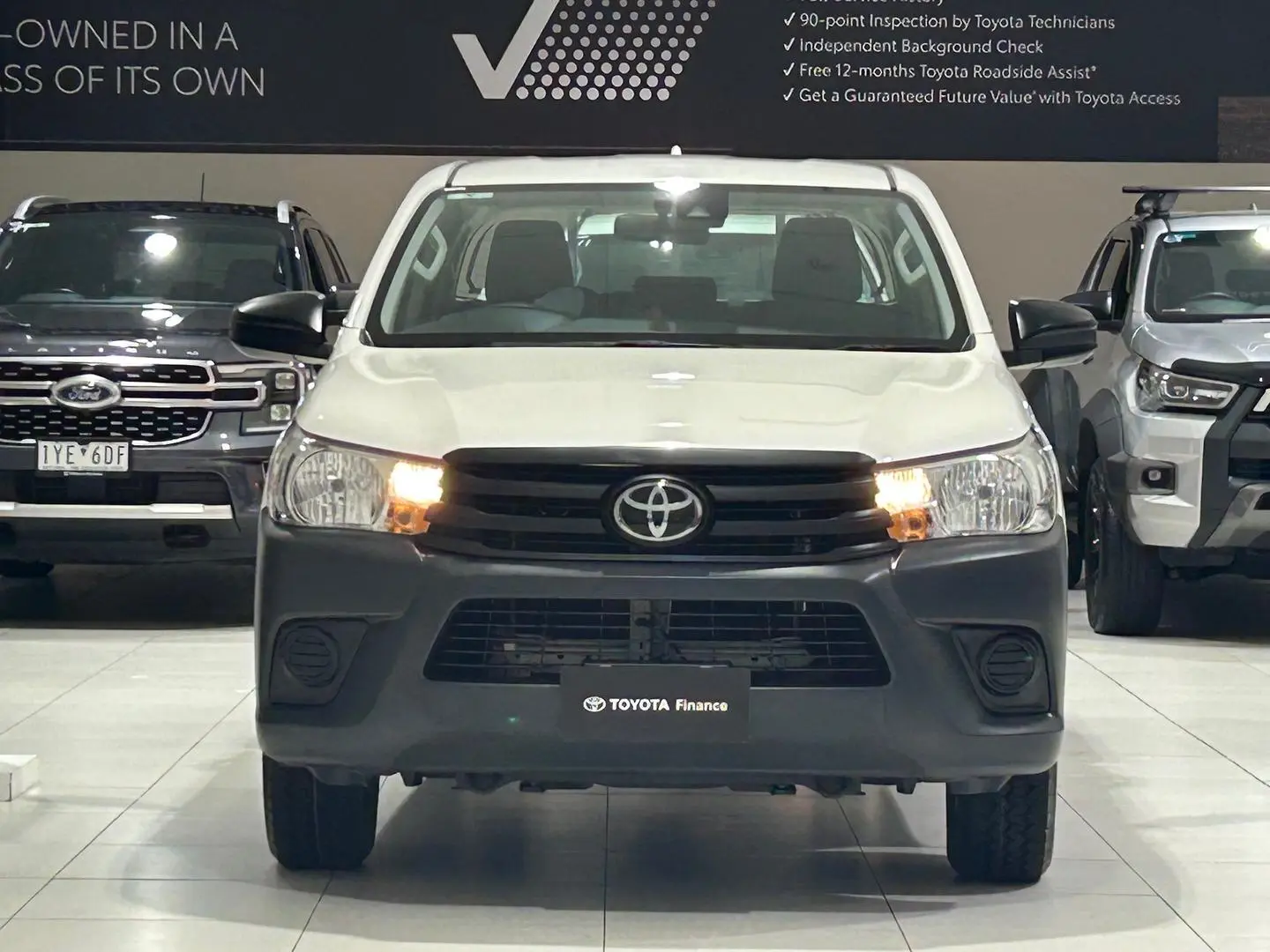 2021 Toyota Hilux Gallery Image 3