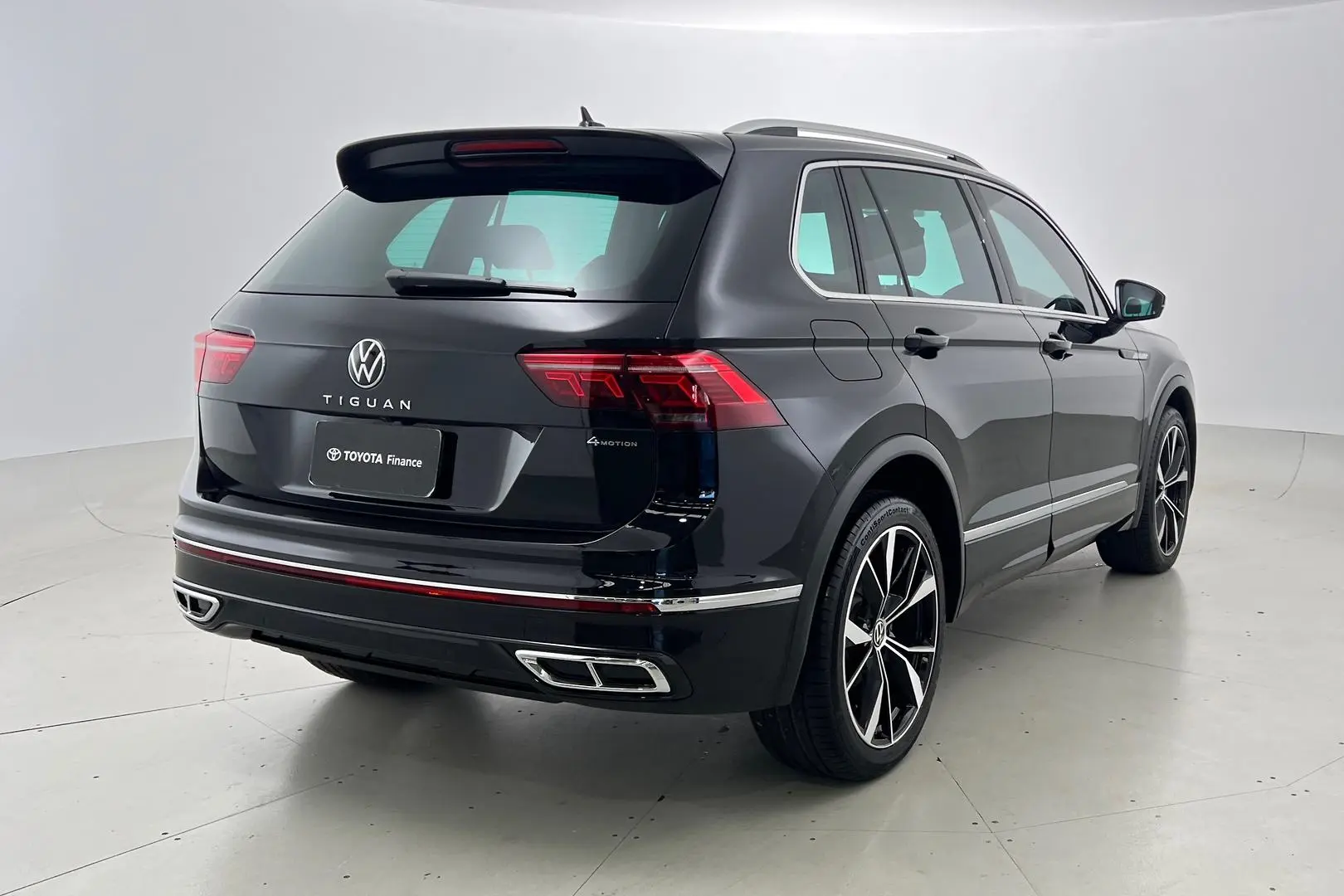 2024 Volkswagen Tiguan Gallery Image 4