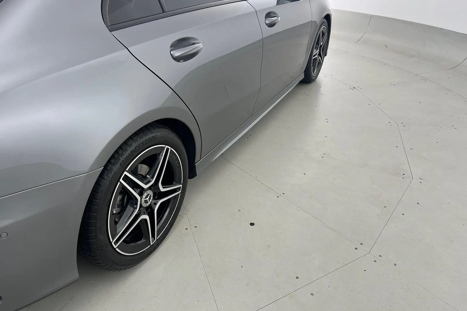 2022 Mercedes-Benz A-Class Gallery Image 11