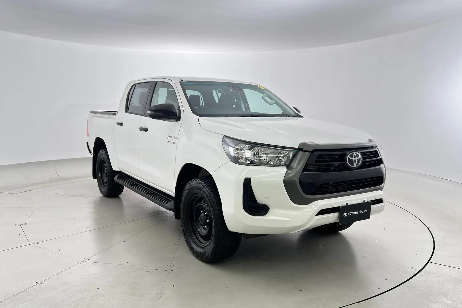 2022 Toyota Hilux Gallery Image 1