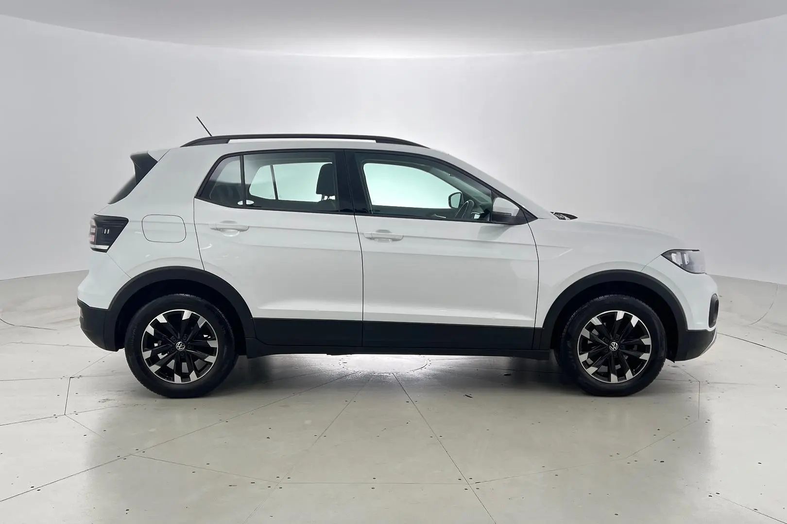 2022 Volkswagen T-Cross Gallery Image 5