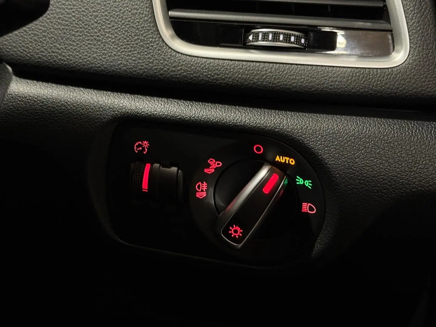 2018 Audi Q3 Gallery Image 29