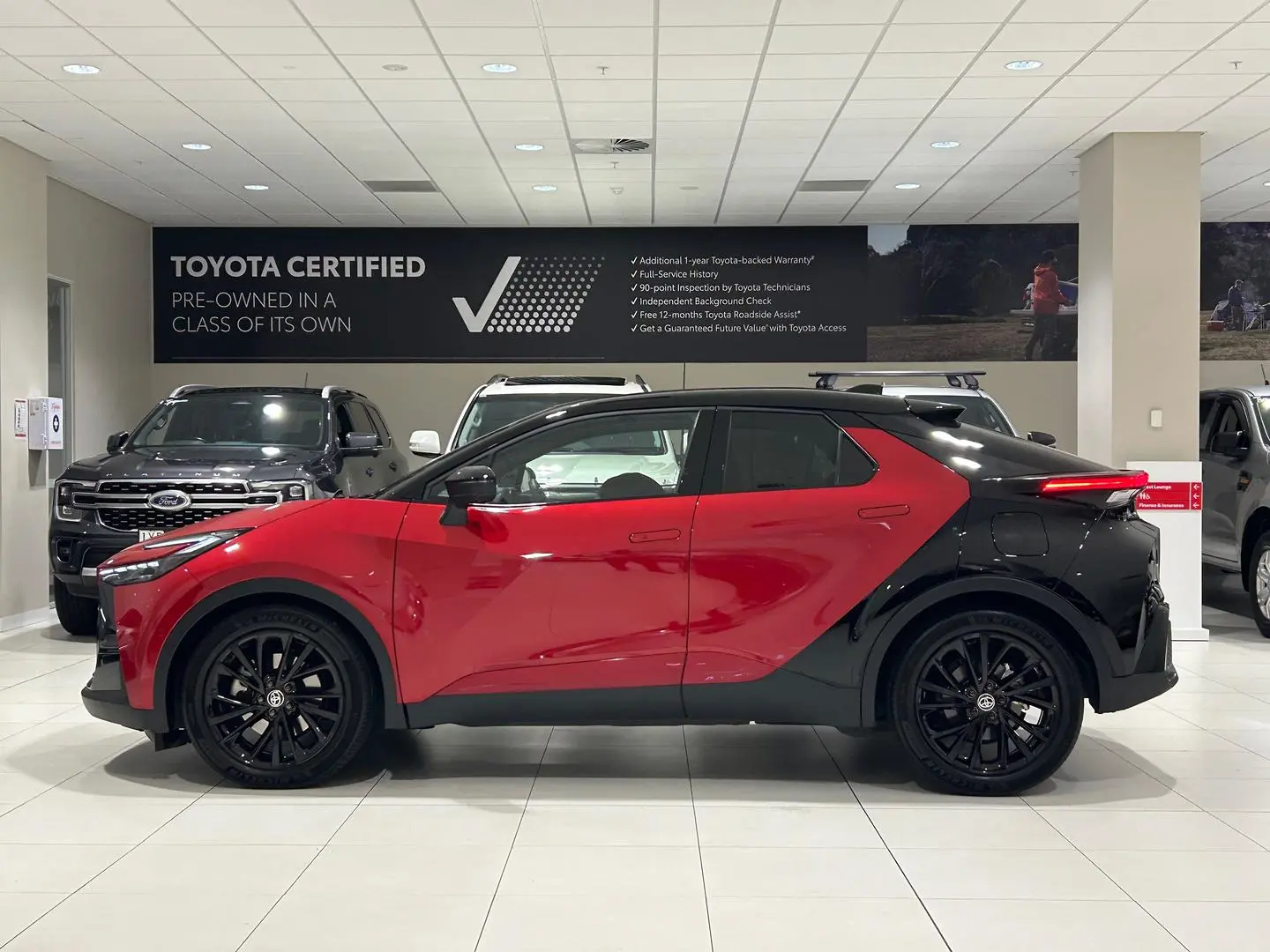 2024 Toyota C-HR Gallery Image 6