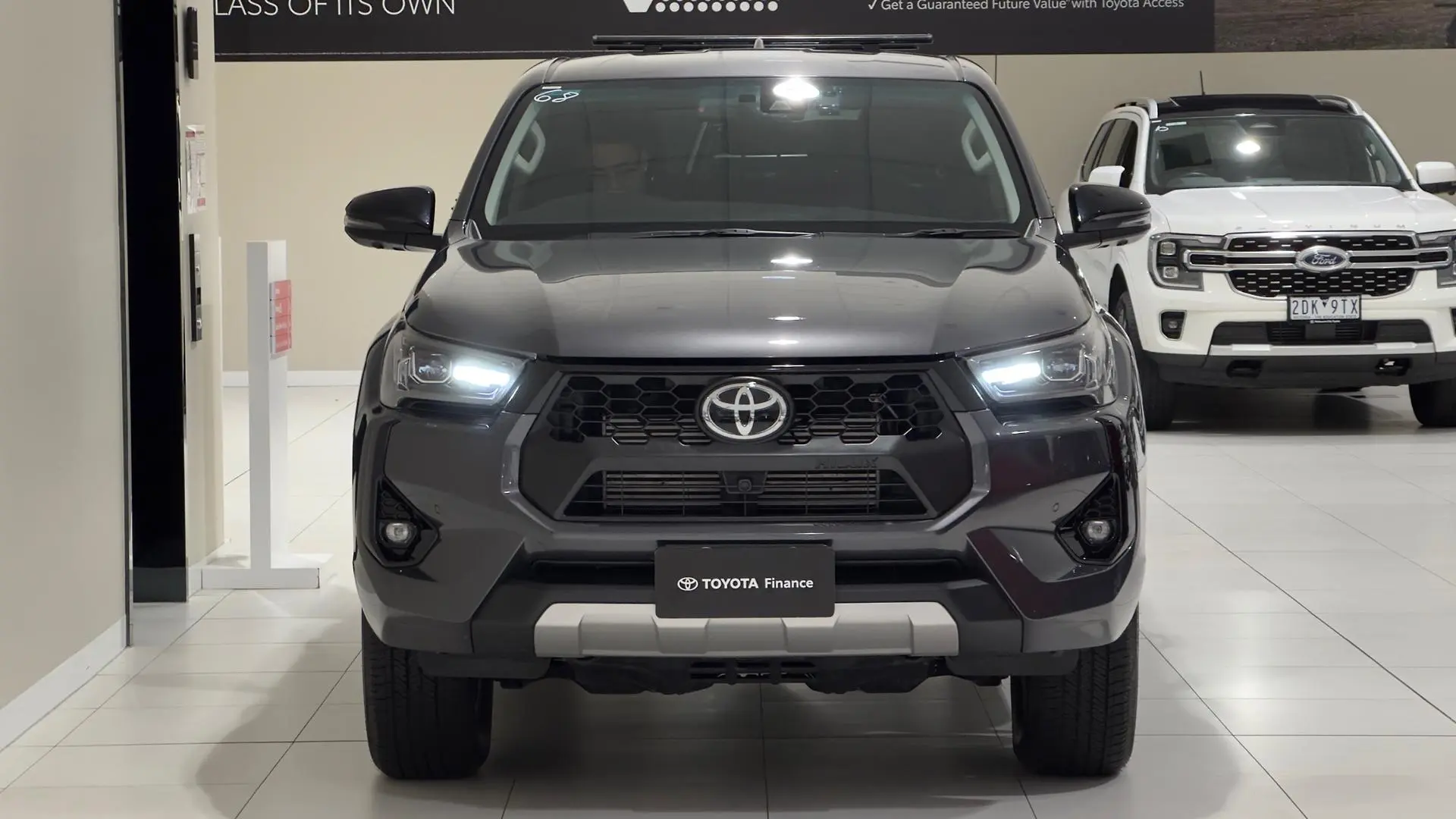 2024 Toyota Hilux Gallery Image 4