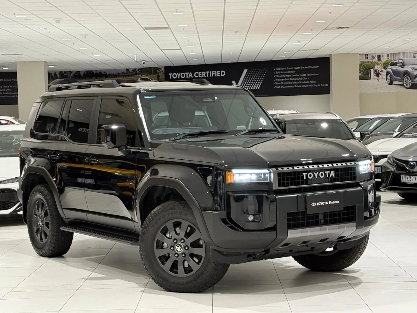 2025 Toyota Landcruiser Prado Gallery Image 1