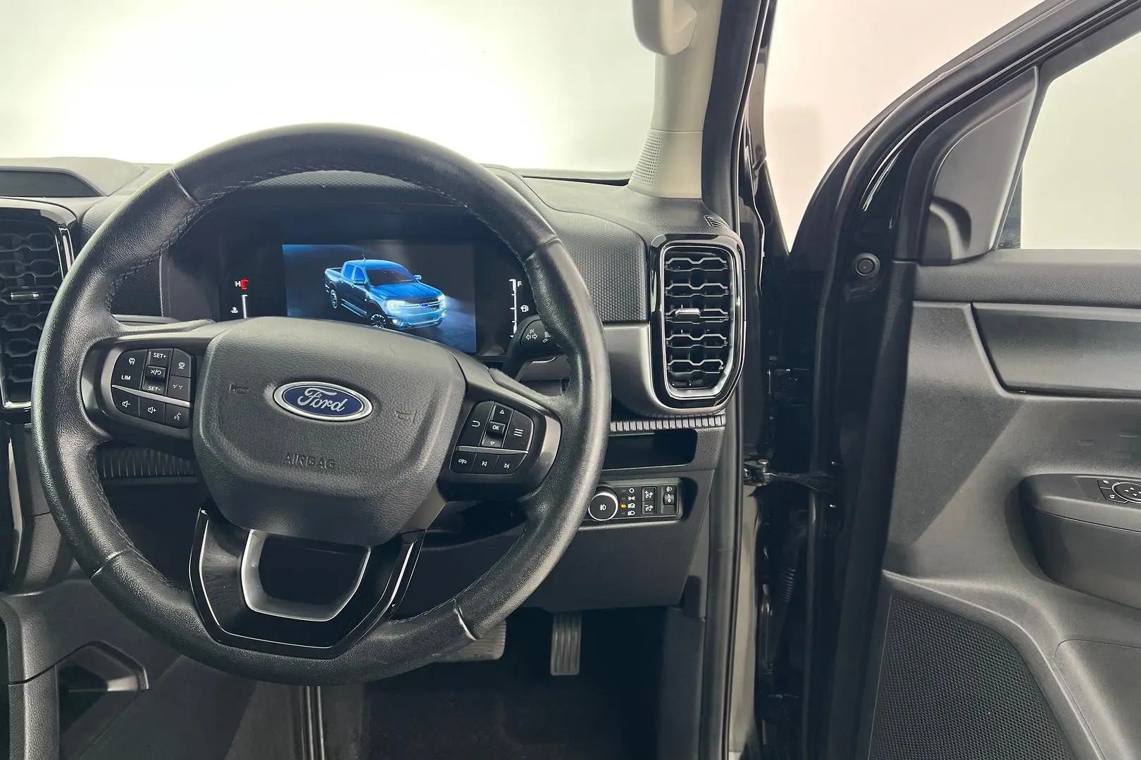 2022 Ford Ranger Gallery Image 15