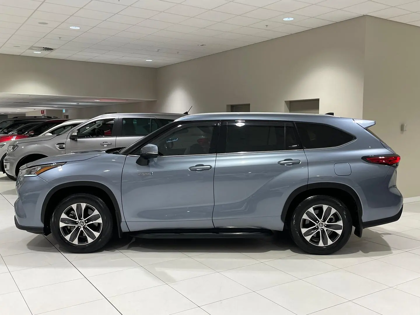 2021 Toyota Kluger Gallery Image 5