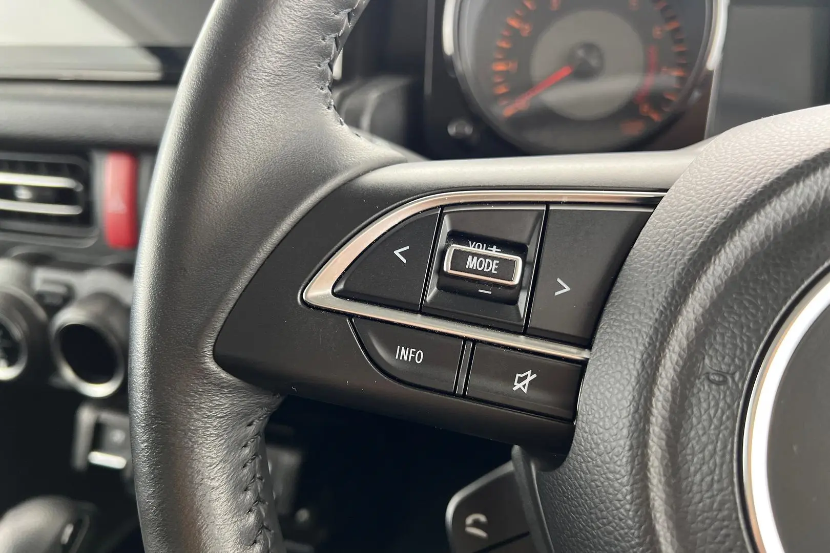 2022 Suzuki Jimny Gallery Image 19
