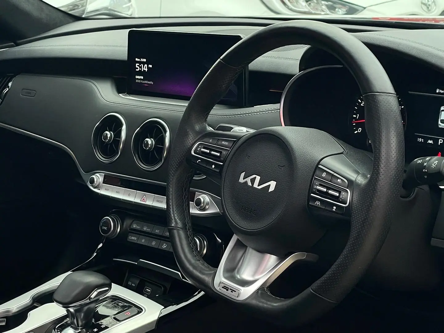 2022 Kia Stinger Gallery Image 13