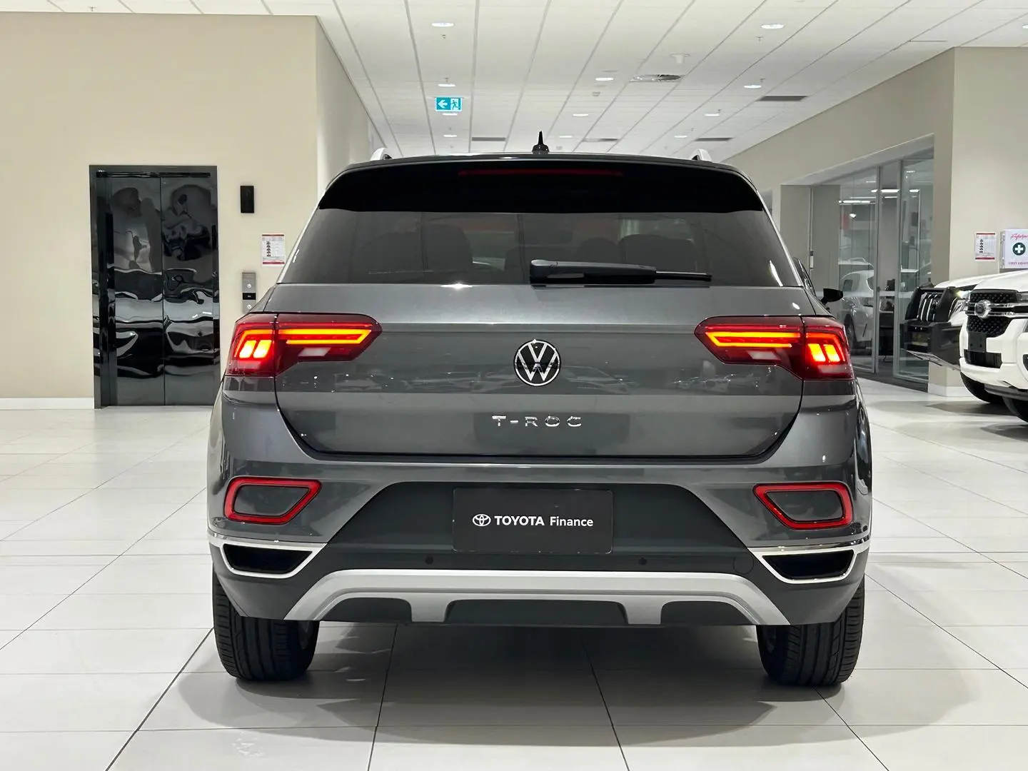 2024 Volkswagen T-Roc Gallery Image 9