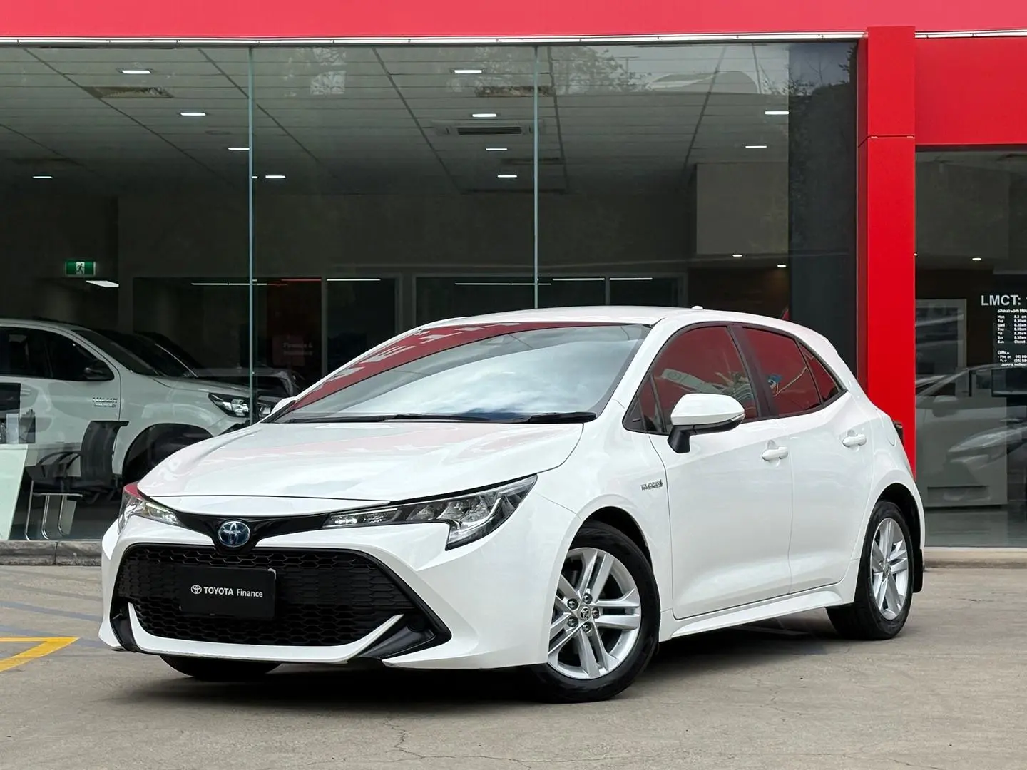 2018 Toyota Corolla Gallery Image 4