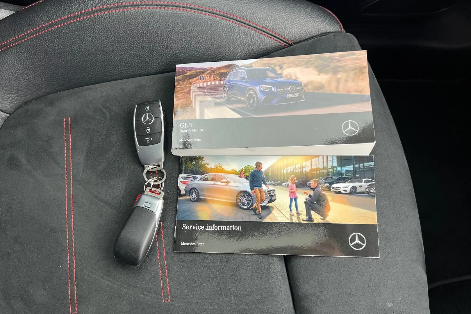 2021 Mercedes-Benz GLB-Class Gallery Image 24