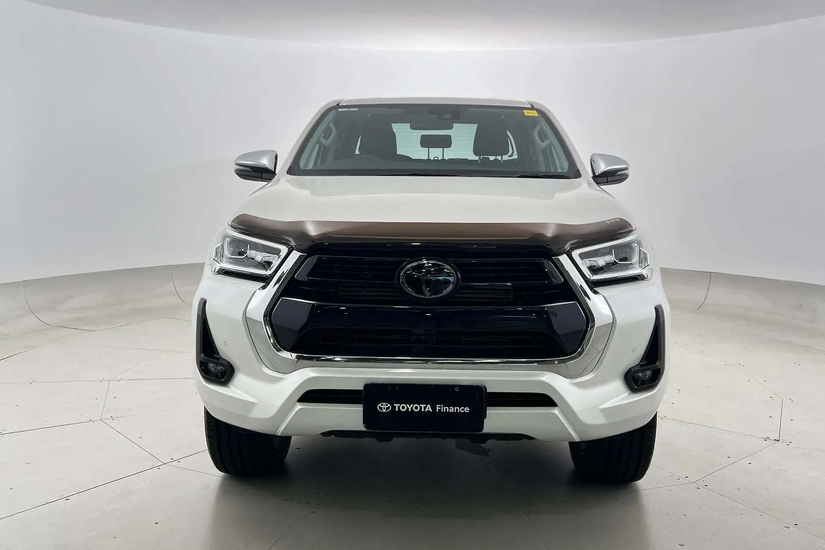 2022 Toyota Hilux Gallery Image 9