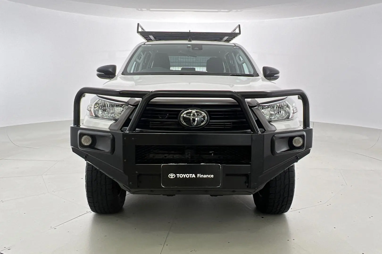 2020 Toyota Hilux Gallery Image 8