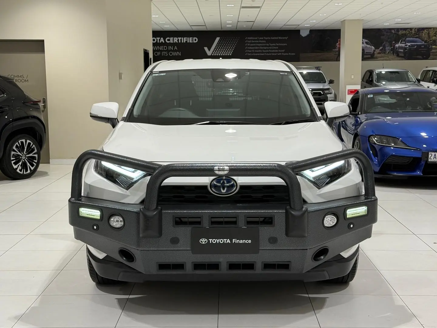2022 Toyota RAV4 Gallery Image 4