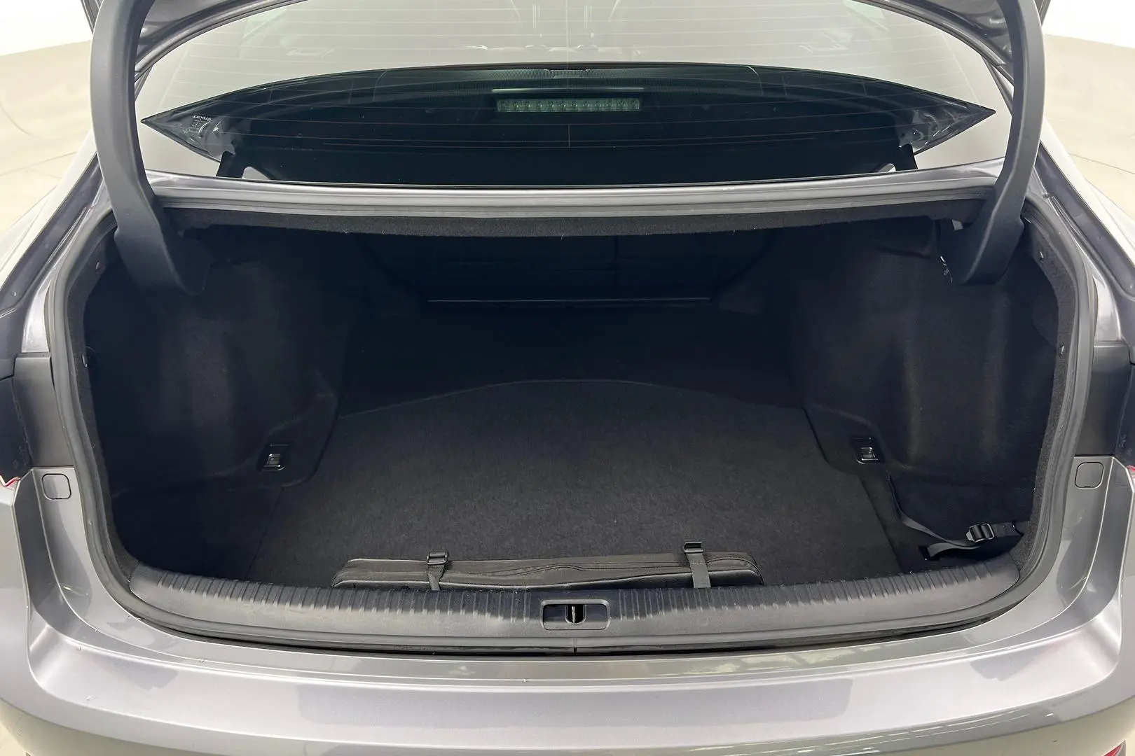 2019 Lexus IS Gallery Image 20