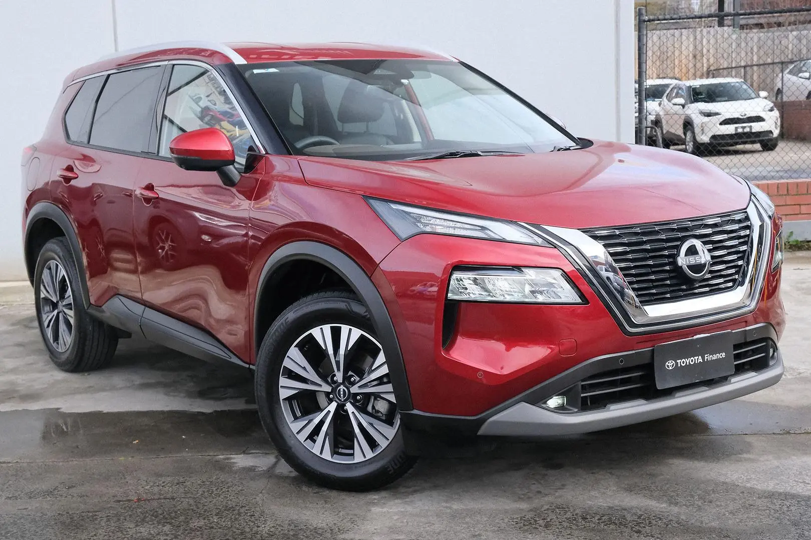2023 Nissan X-TRAIL Gallery Image 1