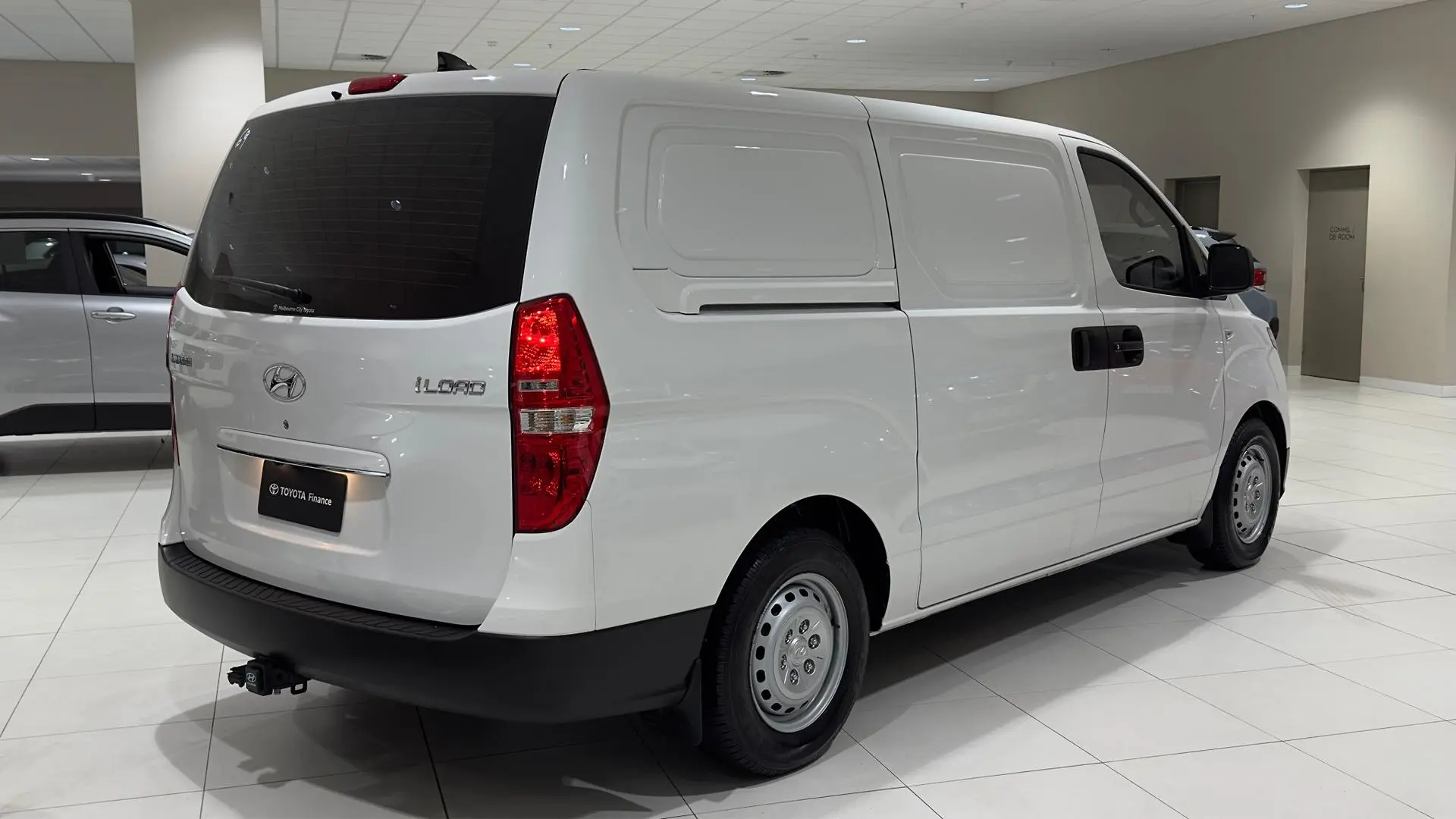 2021 Hyundai iLoad Gallery Image 10