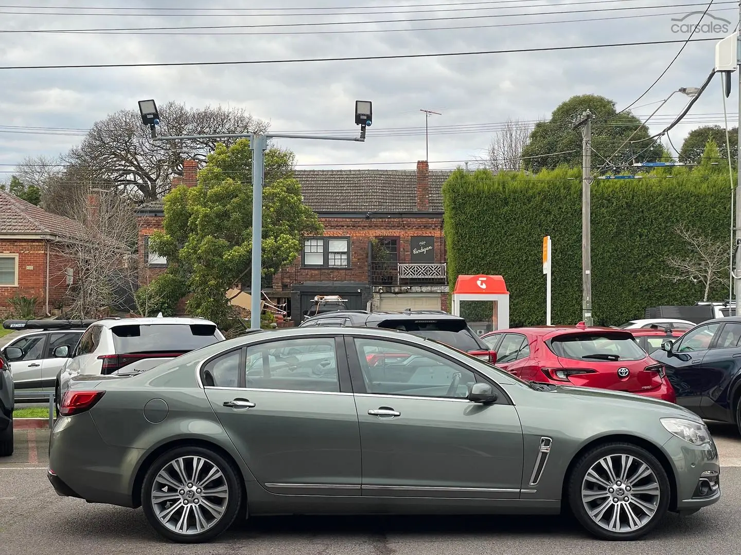 2013 Holden Calais Image 3