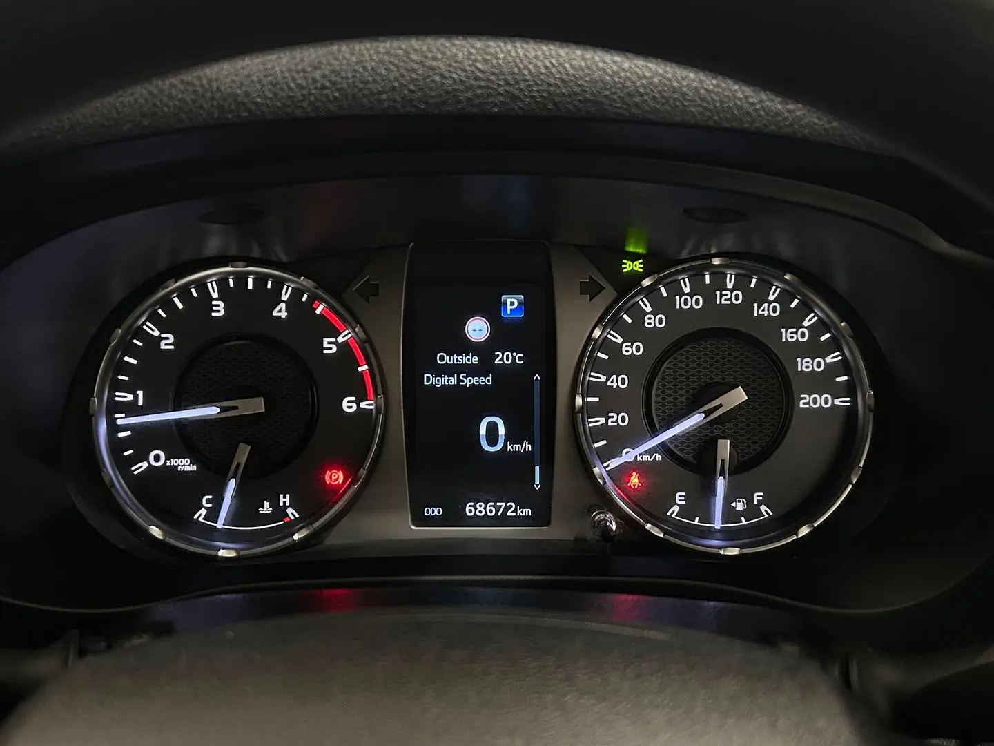 2022 Toyota Hilux Gallery Image 21