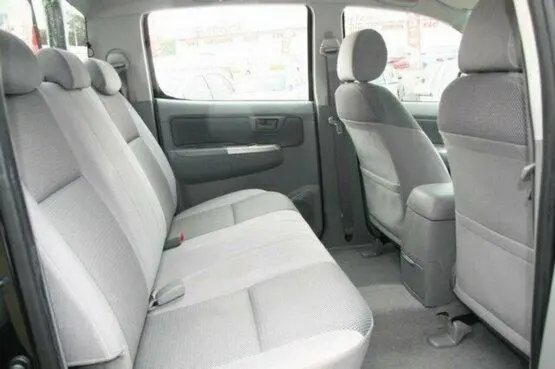 2025 Toyota RAV4 Gallery Image 5