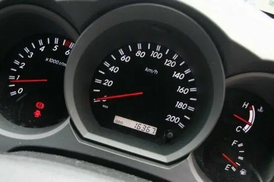 2025 Toyota RAV4 Gallery Image 7
