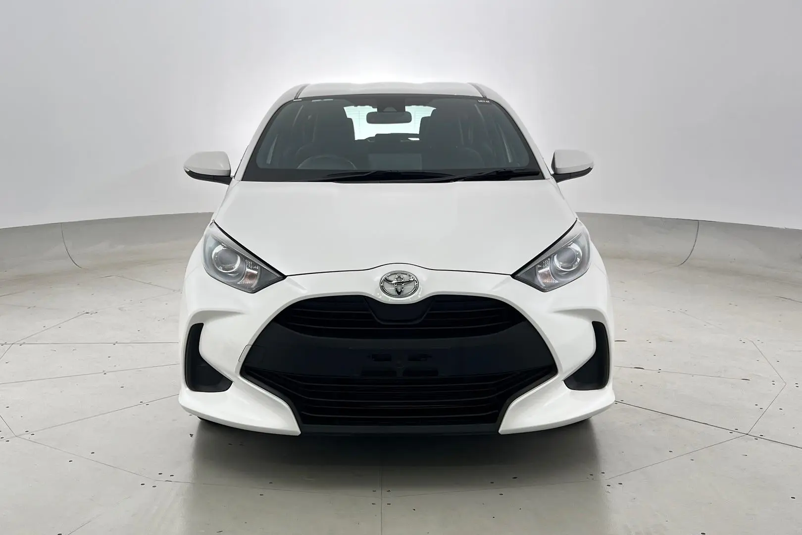 2023 Toyota Yaris Gallery Image 3