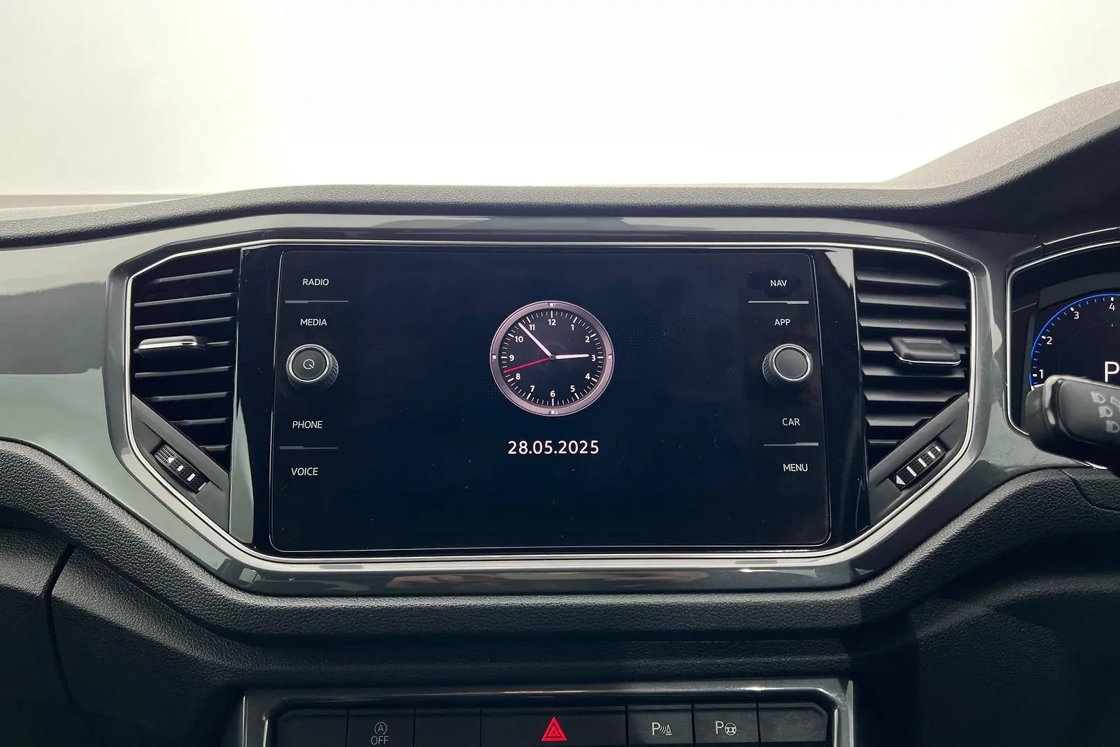 2021 Volkswagen T-Roc Gallery Image 14