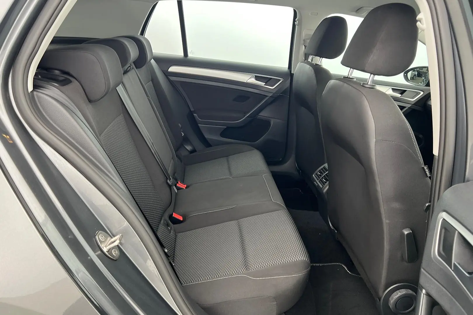 2017 Volkswagen Golf Gallery Image 10