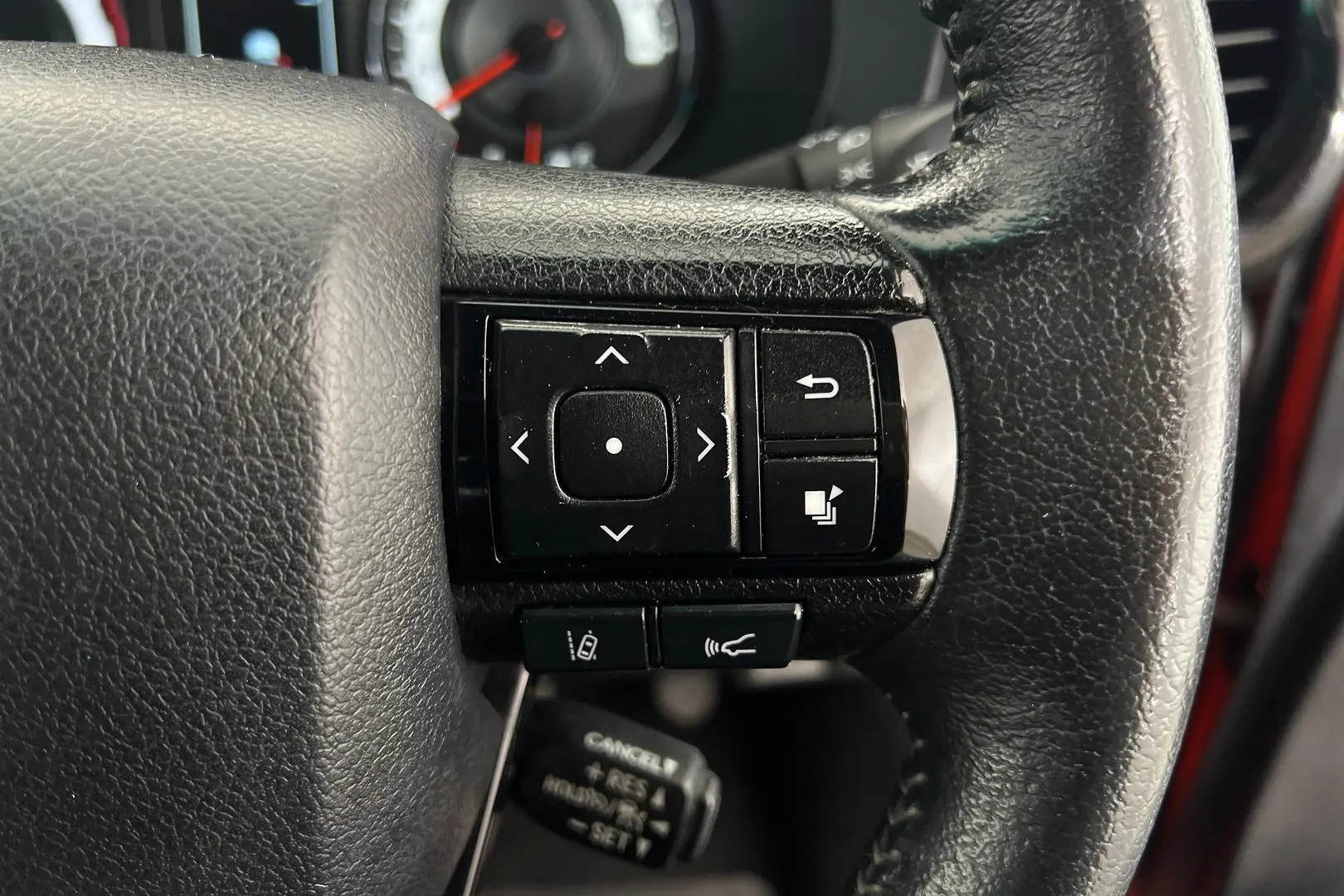 2019 Toyota Hilux Gallery Image 17