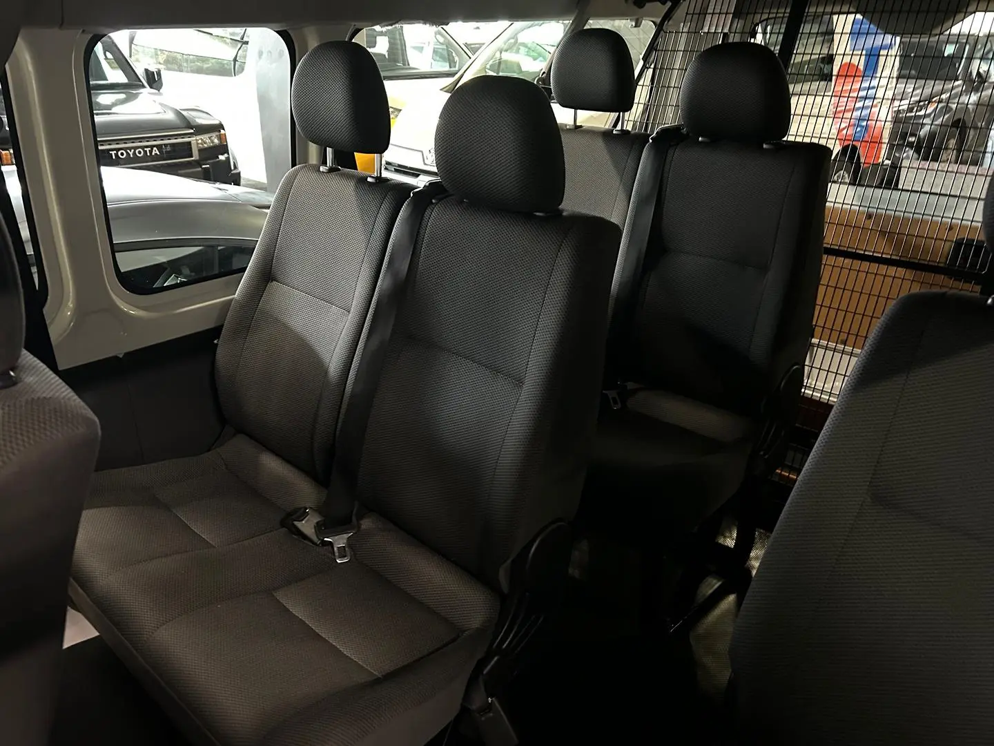 2018 Toyota Hiace Gallery Image 15