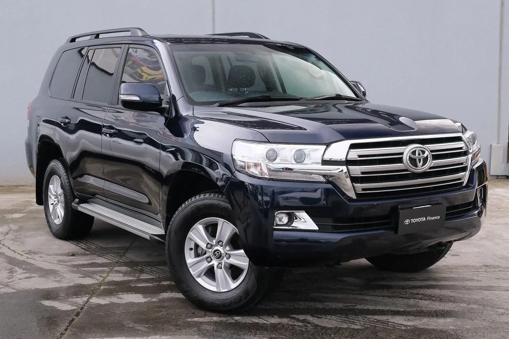2018 Toyota Landcruiser Gallery Image 1