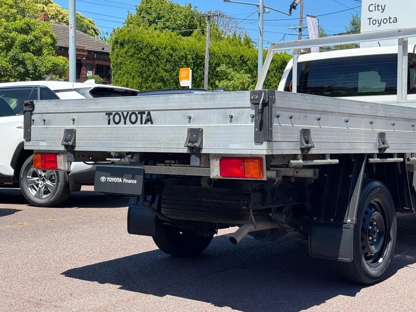 2020 Toyota Hilux Gallery Image 5