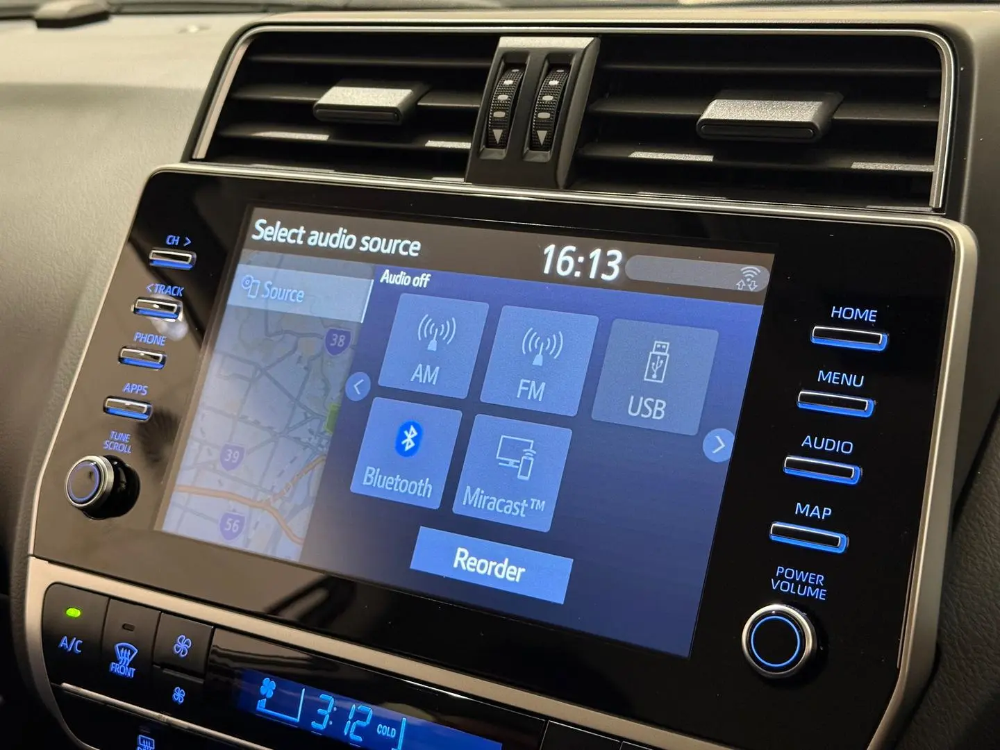 2021 Toyota Landcruiser Prado Gallery Image 21