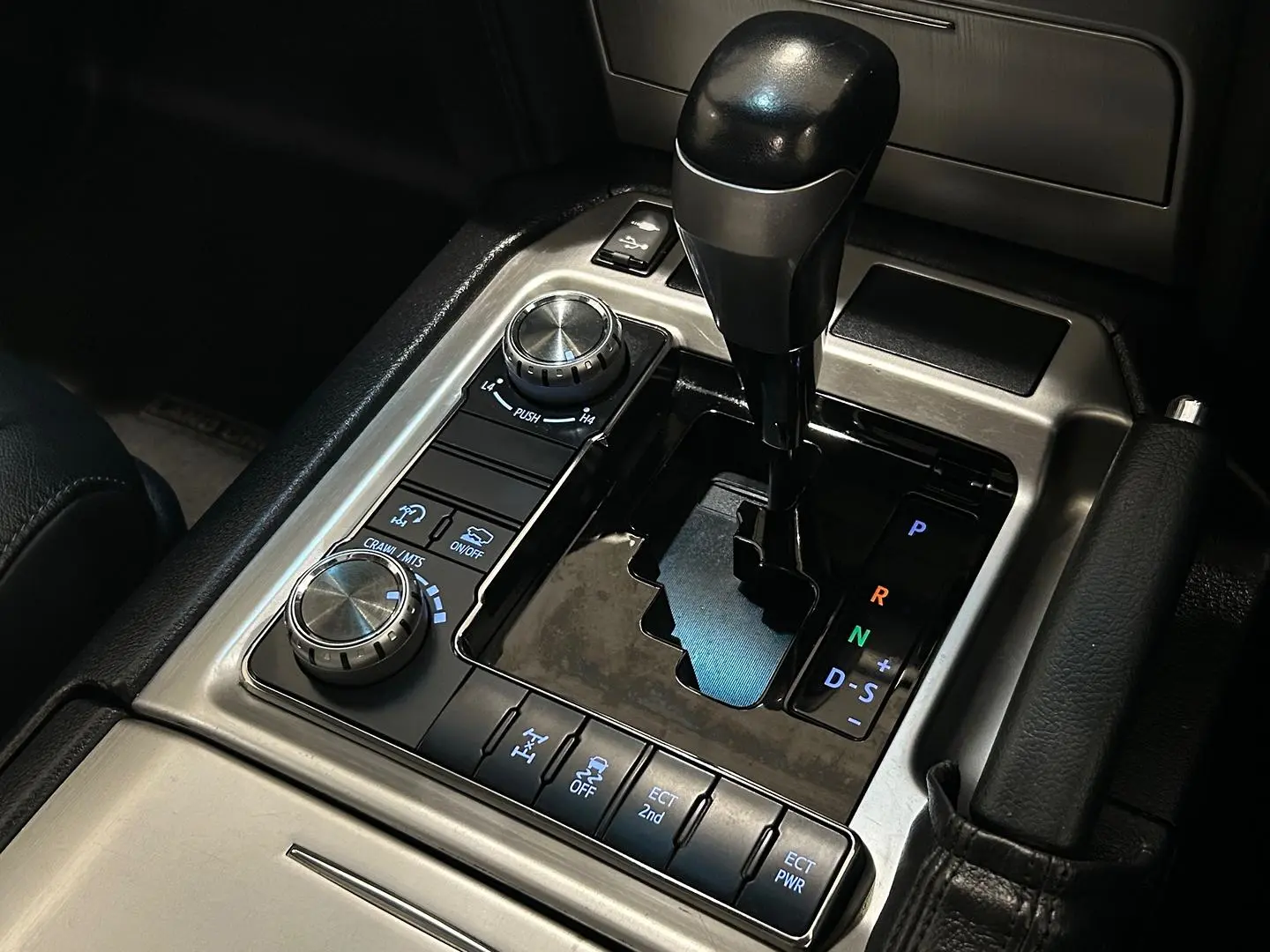 2021 Toyota Landcruiser Gallery Image 22