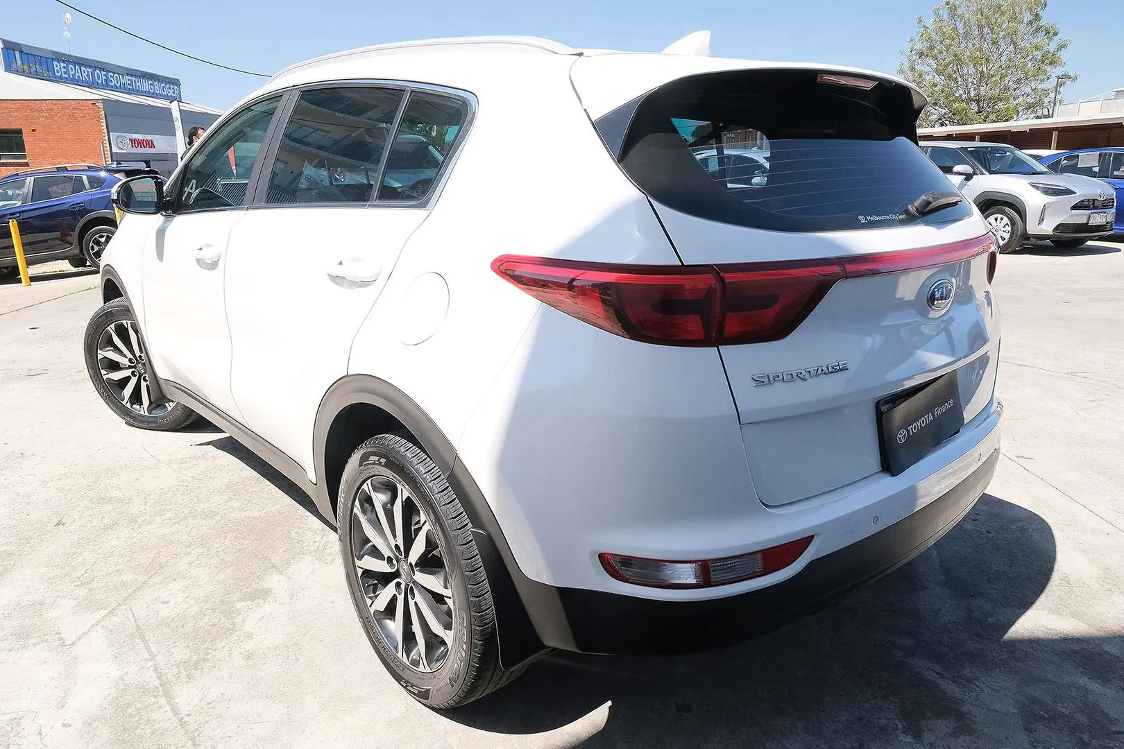 2018 Kia Sportage Gallery Image 2