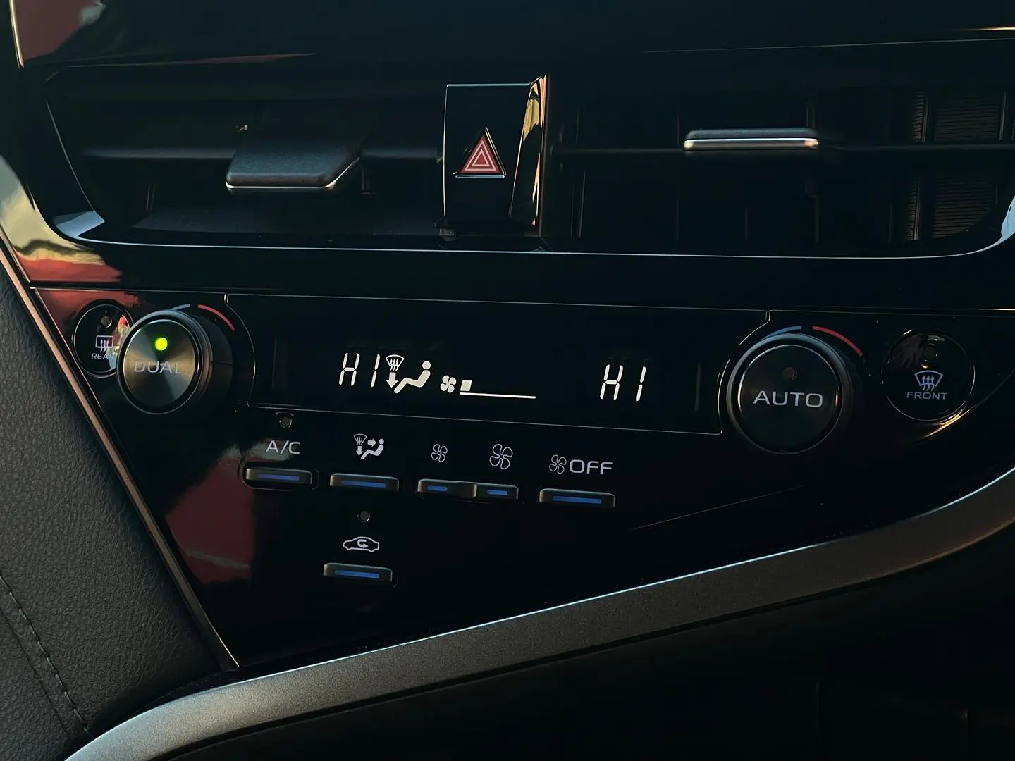 2022 Toyota Camry Gallery Image 17