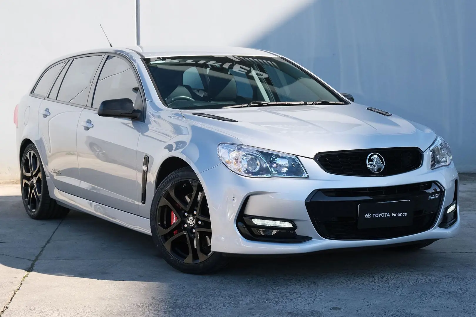 2017 Holden Commodore Gallery Image 1