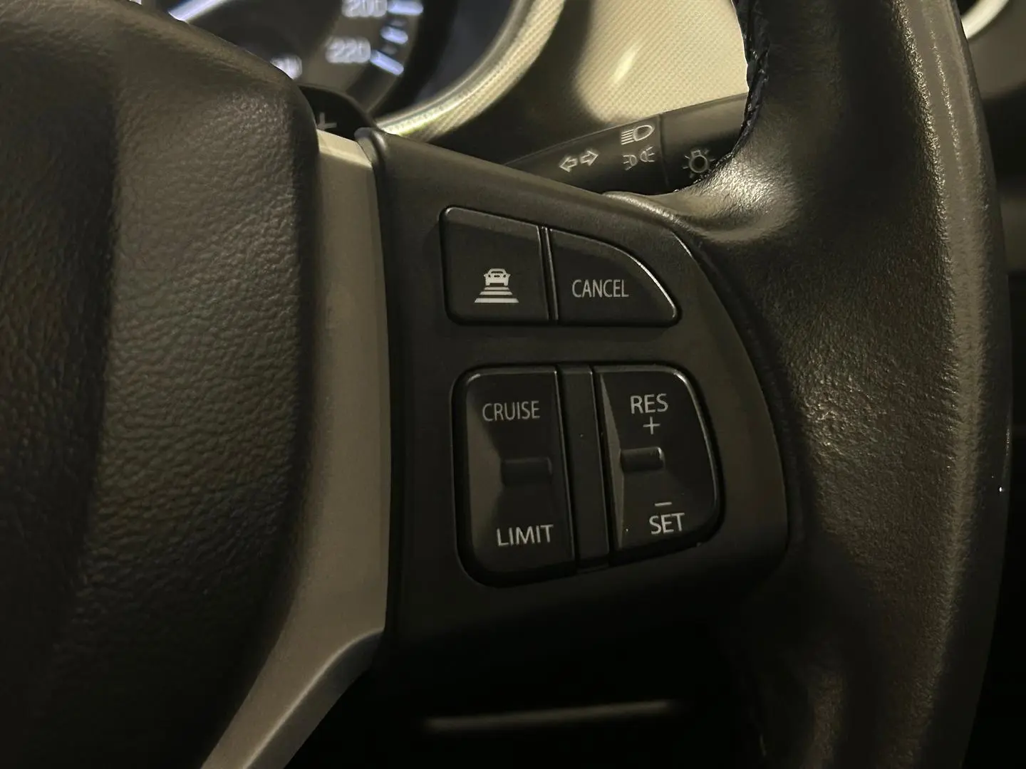 2022 Suzuki Vitara Gallery Image 21