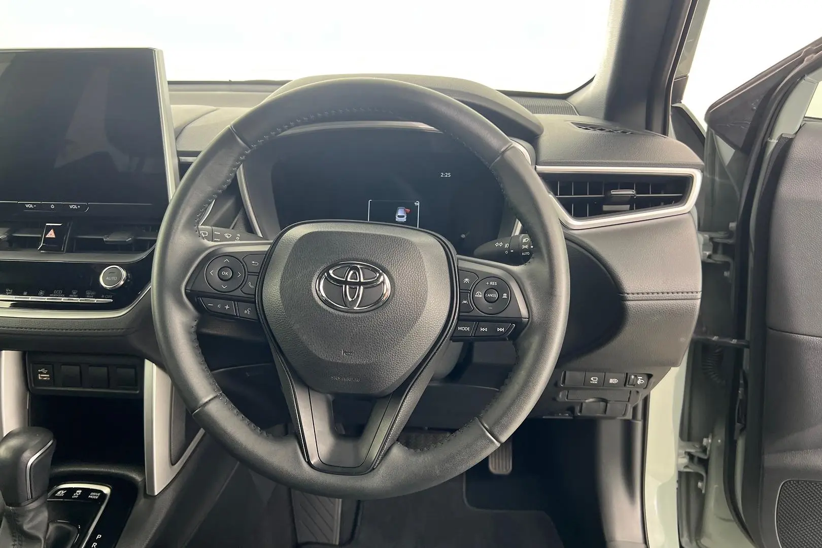 2023 Toyota Corolla Cross Gallery Image 16
