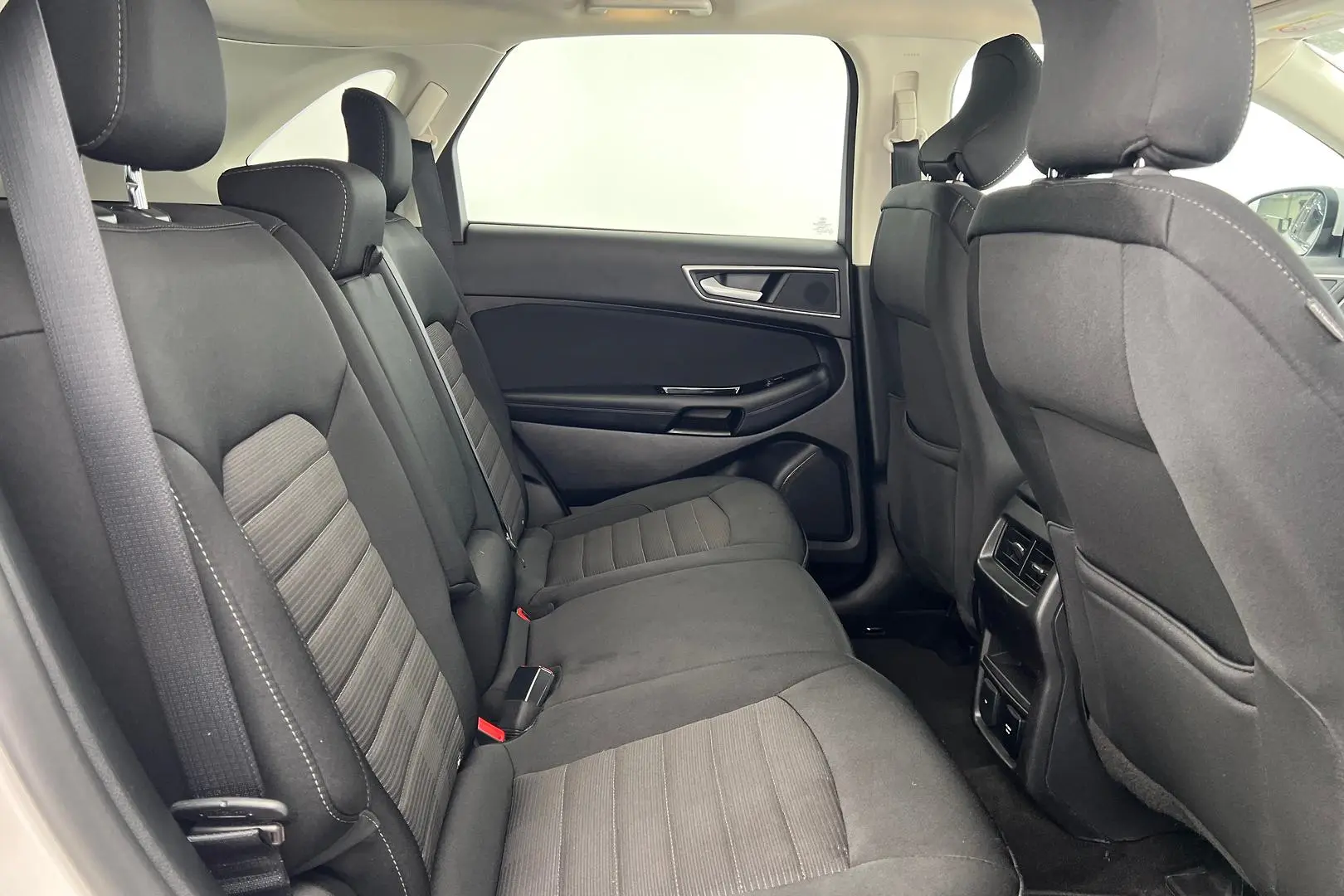 2019 Ford Endura Gallery Image 13