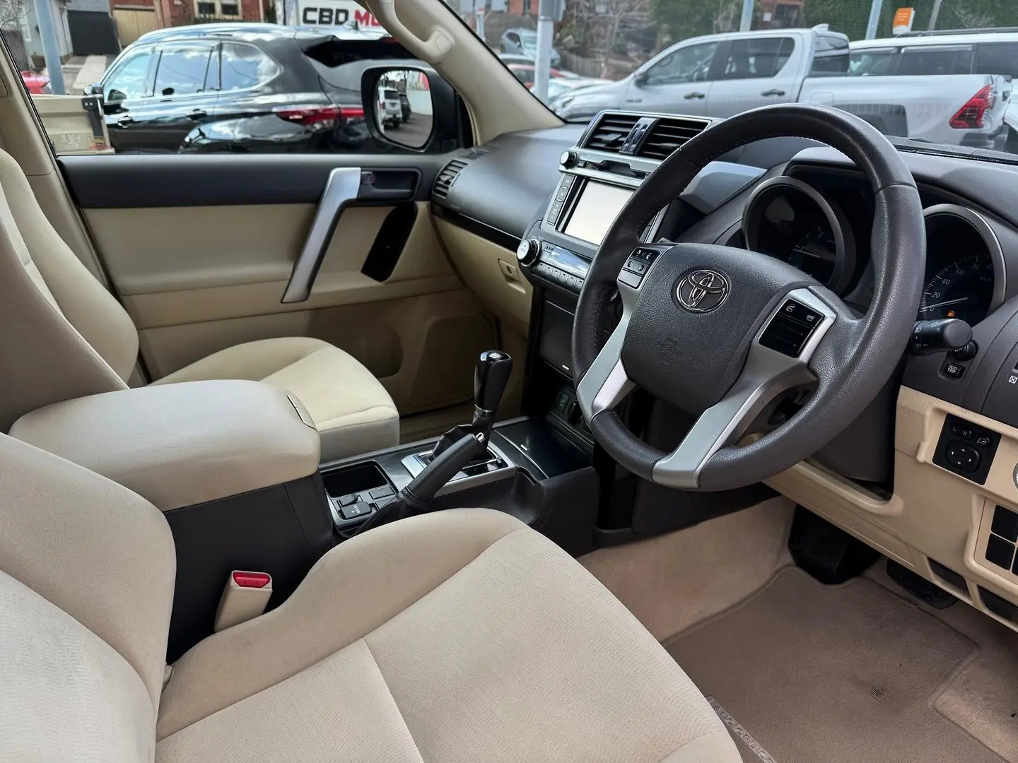 2014 Toyota Landcruiser Prado Gallery Image 13