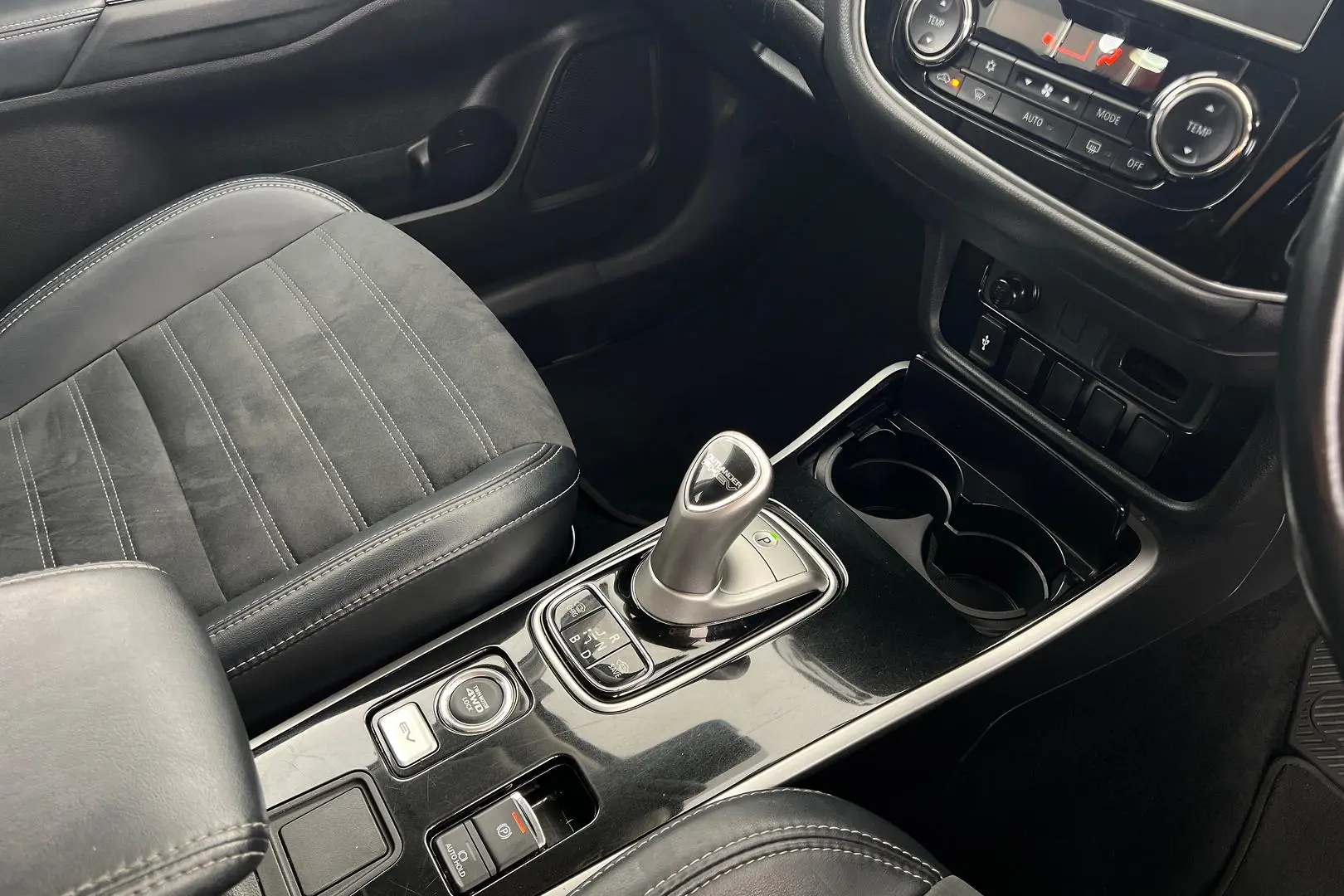 2018 Mitsubishi Outlander Gallery Image 22