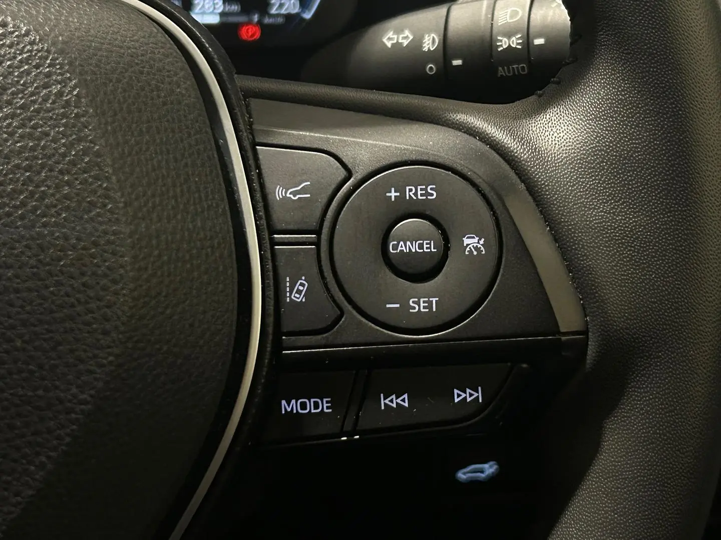 2024 Toyota RAV4 Gallery Image 21