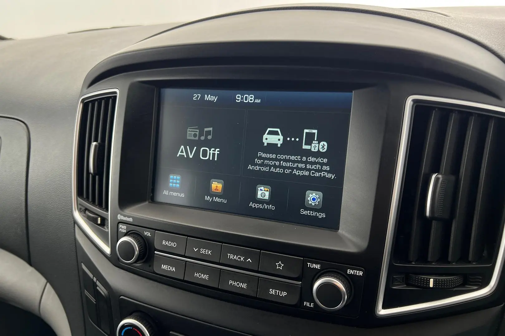 2018 Hyundai iLoad Gallery Image 21