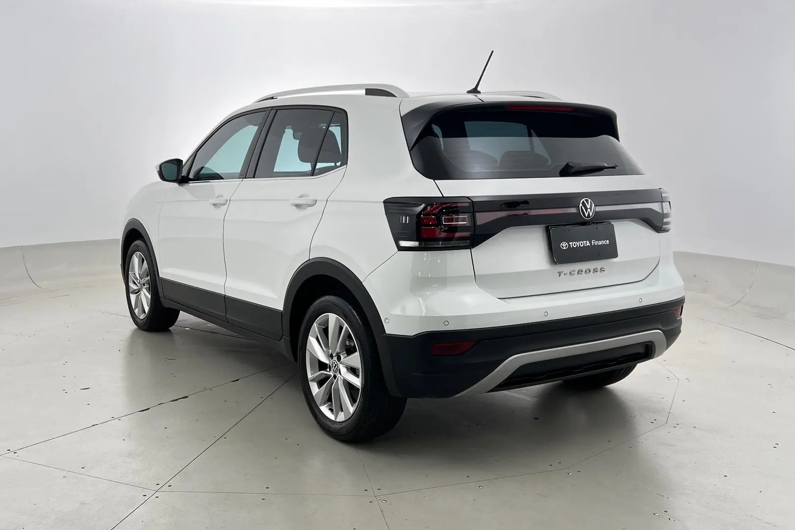 2021 Volkswagen T-Cross Gallery Image 8